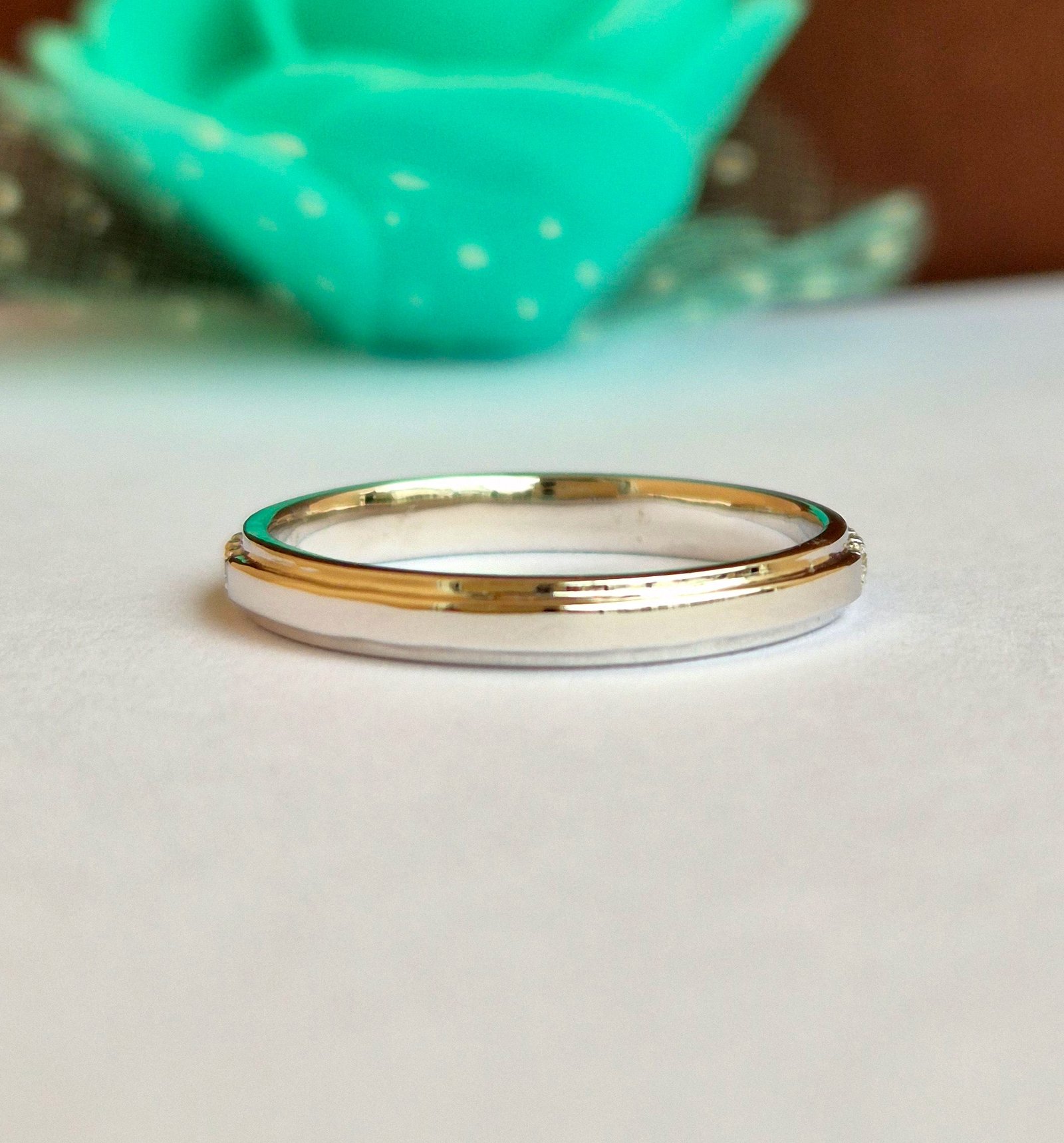 RS012-Cincin-Wanita-Tampak-Belakang