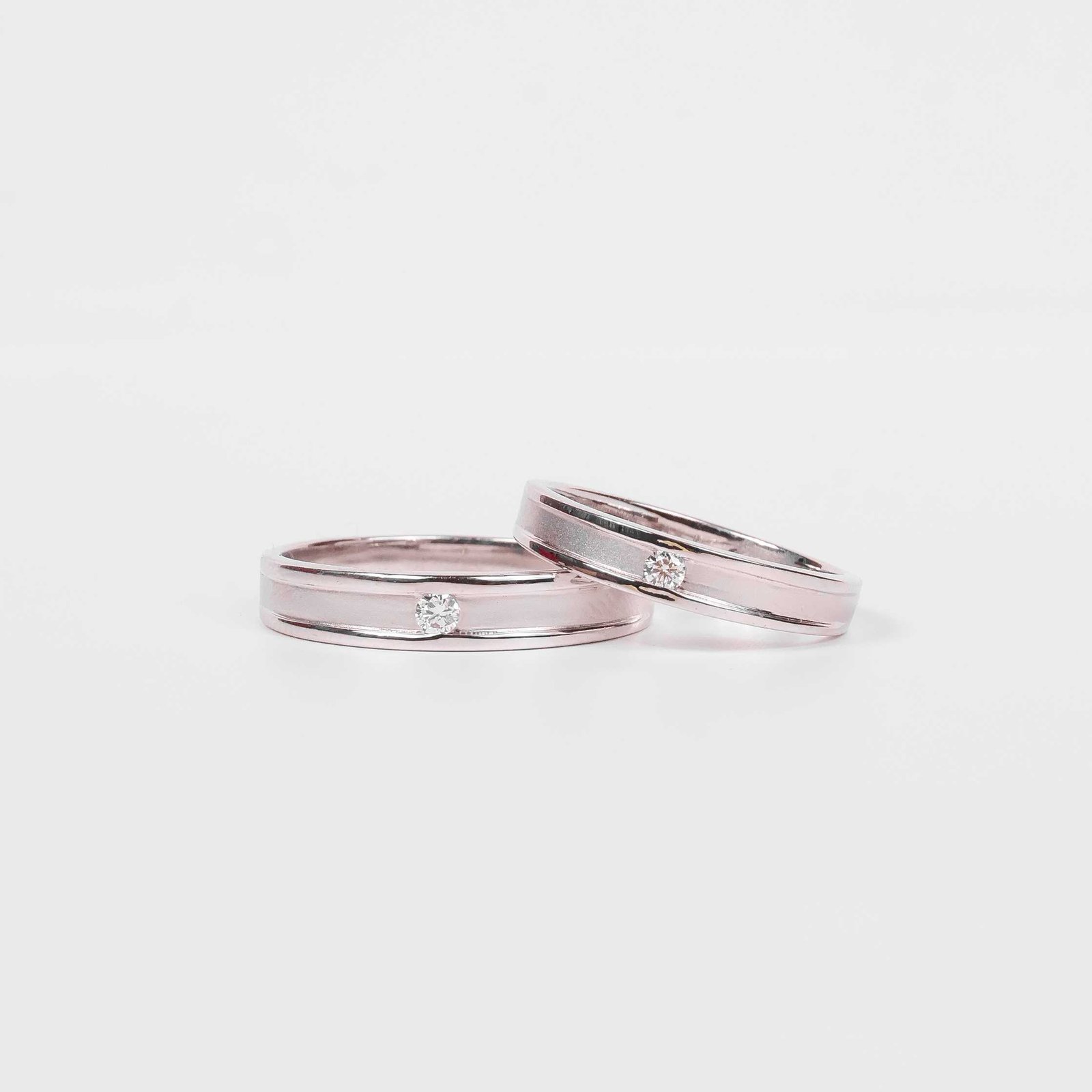 Titania Couple Ring D - SS010 Cincin kawin berlian eropa model Titania Couple Ring